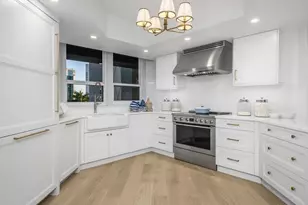 4021 Gulf Shore Blvd N, Naples, FL 34103 - Photo 10