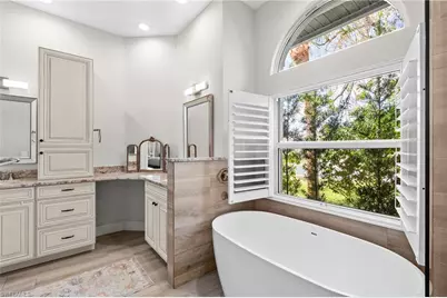 2640 White Cedar Ln, Naples, FL 34109 - Photo 26