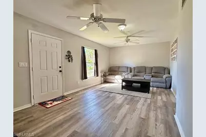 27673 Los Amigos Ln, Bonita Springs, FL 34135 - Photo 6