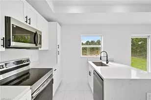 1108 Eauclaire St E, Lehigh Acres, FL 33974 - Photo 10