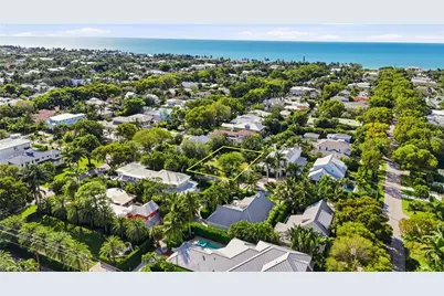 245 5th St N, Naples, FL 34102 - Photo 10