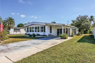 230 Matecumbe Ln, Naples, FL 34114 - Photo 2