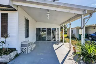 230 Matecumbe Ln, Naples, FL 34114 - Photo 4