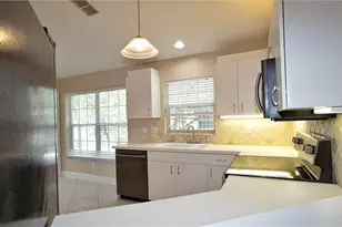 3765 Fieldstone Blvd, Naples, FL 34109 - Photo 14