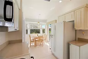 7360 Glenmoor Ln, Naples, FL 34104 - Photo 10