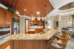 9034 Shenendoah Cir, Naples, FL 34113 - Photo 16