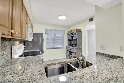 228 Fox Glen Dr #3203, Naples, FL 34104 - Photo 10
