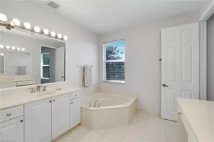 1370 Mariposa Cir, Naples, FL 34105 - Photo 30