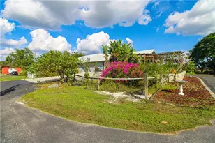 3935 70th Ave NE, Naples, FL 34120 - Photo 6