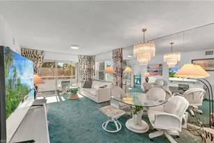 5 High Point Cir W, Naples, FL 34103 - Photo 8