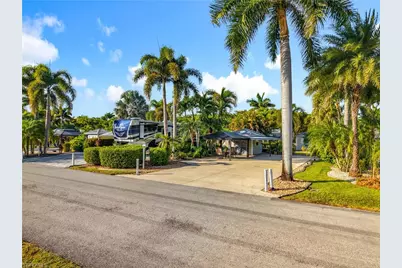 10141 Shadowood Ct, Fort Myers, FL 33905 - Photo 6