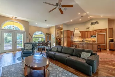 4541 7th Ave NW, Naples, FL 34119 - Photo 8