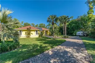 4541 7th Ave NW, Naples, FL 34119 - Photo 6