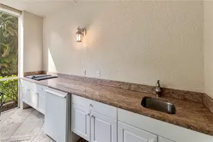 2370 Hidden Lake Ct, Naples, FL 34112 - Photo 18