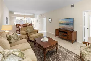 2370 Hidden Lake Ct, Naples, FL 34112 - Photo 10