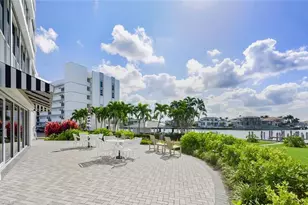 250 Park Shore Dr E, Naples, FL 34103 - Photo 34