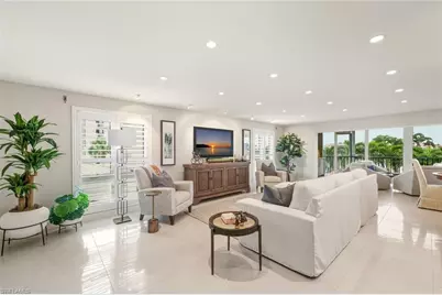 250 Park Shore Dr E #101, Naples, FL 34103 - Photo 6