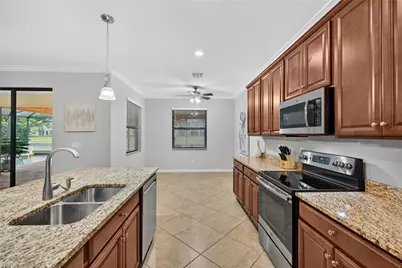 9442 Greenleigh Ct, Naples, FL 34120 - Photo 14