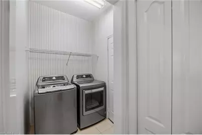 223 Stanhope Cir, Naples, FL 34104 - Photo 20