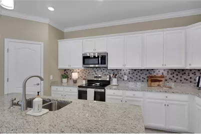 12952 Broomfield Ln, Fort Myers, FL 33913 - Photo 10