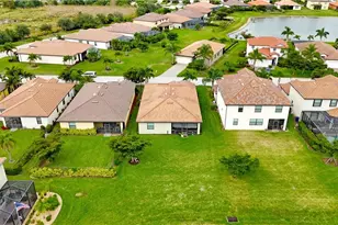 12952 Broomfield Ln, Fort Myers, FL 33913 - Photo 32