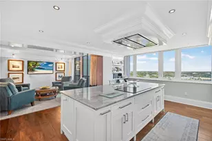 5601 Turtle Bay Dr, Naples, FL 34108 - Photo 10