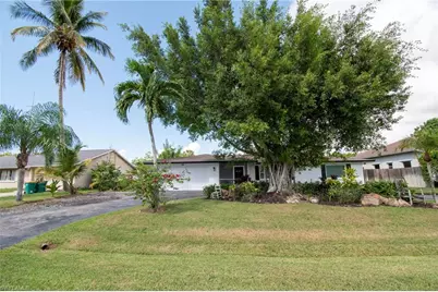 59 Wickliffe Dr, Naples, FL 34110 - Photo 2