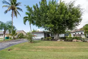 59 Wickliffe Dr, Naples, FL 34110 - Photo 2