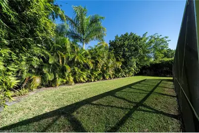 59 Wickliffe Dr, Naples, FL 34110 - Photo 44