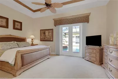 904 Glen Lake Cir, Naples, FL 34119 - Photo 12