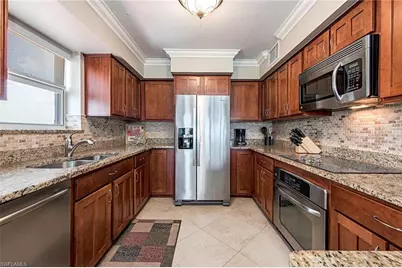 10701 Gulf Shore Dr #502, Naples, FL 34108 - Photo 4