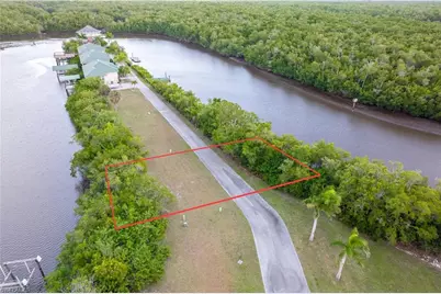 336 Freesia St, Everglades City, FL 34139 - Photo 2