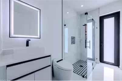 1820 SW 2nd St, Cape Coral, FL 33991 - Photo 32