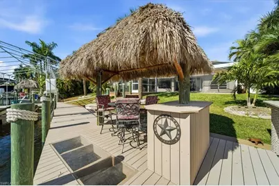 2206 Beach Pkwy W, Cape Coral, FL 33914 - Photo 34
