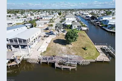 11431 Cypress Ln, Fort Myers Beach, FL 33931 - Photo 6