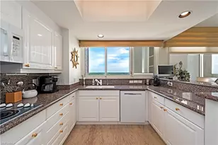 7117 Pelican Bay Blvd, Naples, FL 34108 - Photo 4