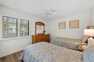 219 Fox Glen Dr, Naples, FL 34104 - Photo 10