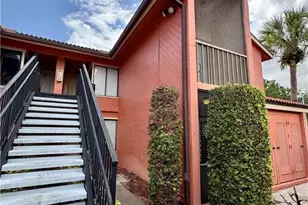 124 Cypress Way E, Naples, FL 34110 - Photo 18