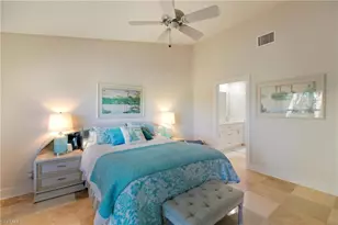 688 Wiggins Lake Dr, Naples, FL 34110 - Photo 26