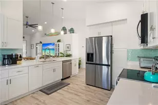 688 Wiggins Lake Dr, Naples, FL 34110 - Photo 12