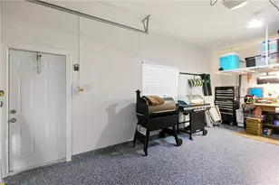 688 Wiggins Lake Dr, Naples, FL 34110 - Photo 32