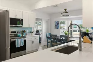 688 Wiggins Lake Dr, Naples, FL 34110 - Photo 2