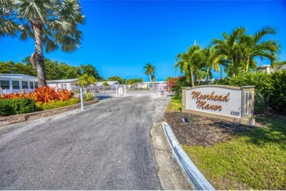 114 Moorhead Mnr #114, Naples, FL 34112 - Photo 4