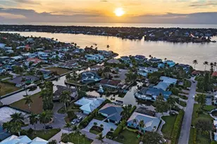 1650 Mullet Ct, Naples, FL 34102 - Photo 46