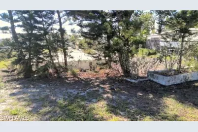 4915 Curlew Dr, Saint James City, FL 33956 - Photo 2