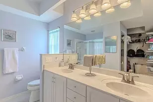 5595 Greenwood Cir, Naples, FL 34112 - Photo 12