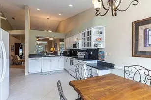 5595 Greenwood Cir, Naples, FL 34112 - Photo 22