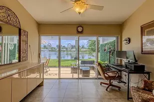 5595 Greenwood Cir, Naples, FL 34112 - Photo 8