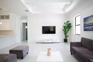 3268 12th Ave SE, Naples, FL 34120 - Photo 8