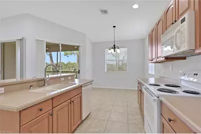 9180 Spanish Moss Way #922, Bonita Springs, FL 34135 - Photo 10